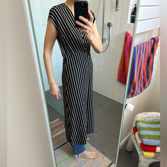 Max Mara Vada Black Striped Jersey V-neck  Cap-sleeve Waisted Midi Dress - Picture 3 of 8